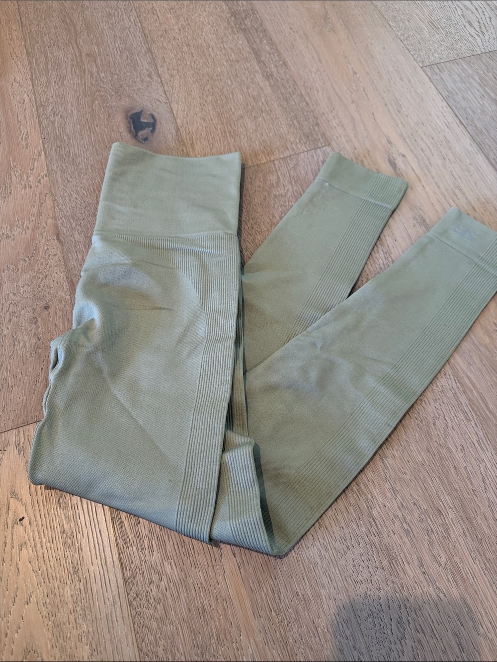 SET Active Olive Green Seamless Leggings